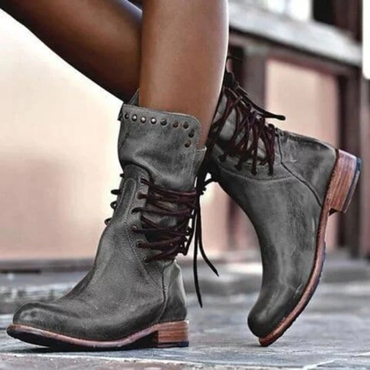 Camille™ | Bottines Mi-Mollet Cloutées Vintage