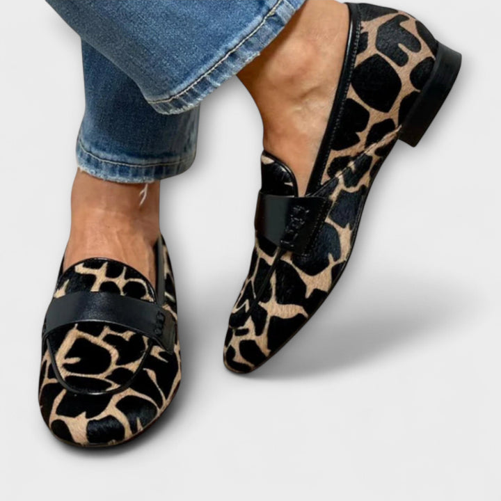 Félanora™ – Les mocassins léopard d’une élégance affirmée