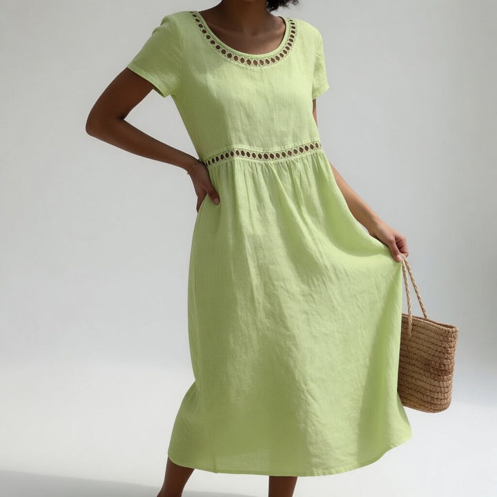 Pernelle™ | Robe mi-longue 100% coton brodée féminité douce