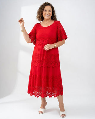 Clarisse™ — Robe midi élégante à dentelle délicate